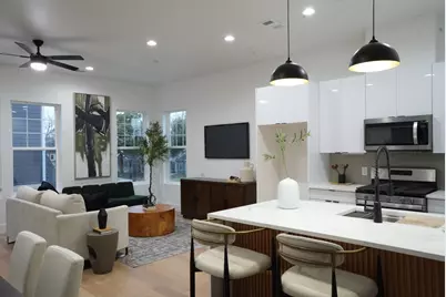 629 N Tyler Street, Dallas, TX 75208 - Photo 2