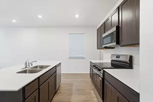 215 Arbor Dr, Princeton, TX 75407 - Photo 2