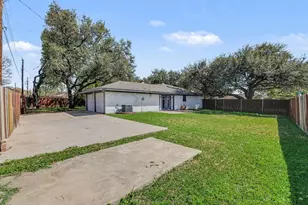 3127 Merrell Rd, Dallas, TX 75229 - Photo 36