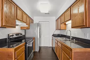 2240 Tarpley Rd, Carrollton, TX 75006 - Photo 16