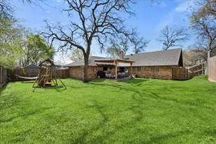 1809 Hillvalley Dr, Arlington, TX 76013 - Photo 36