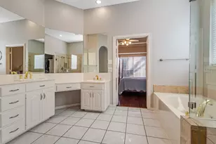 404 Landwyck Ln, Flower Mound, TX 75028 - Photo 32