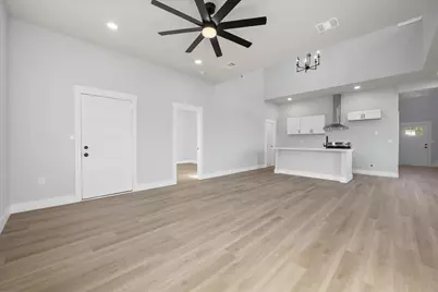 5905 Collins Court, Granbury, TX 76048 - Photo 10