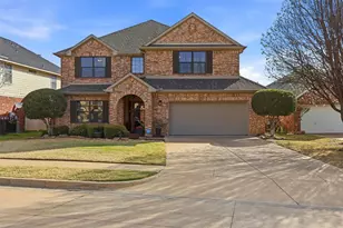 3017 Shoreline Dr, Burleson, TX 76028 - Photo 1