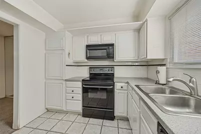 9814 Amberton Parkway, Dallas, TX 75243 - Photo 10