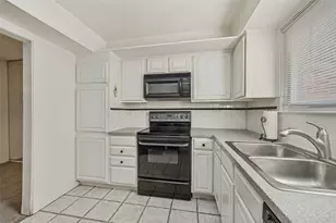 9814 Amberton Pkwy, Dallas, TX 75243 - Photo 10