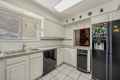 9814 Amberton Parkway, Dallas, TX 75243 - Photo 8