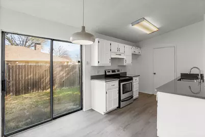 1507 Crescent Lane, Duncanville, TX 75137 - Photo 6