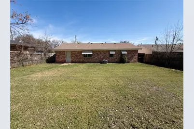 520 Hillside Drive, Sherman, TX 75090 - Photo 12