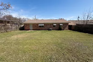 520 Hillside Dr, Sherman, TX 75090 - Photo 12