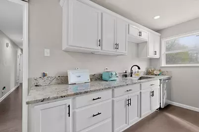 5108 Nadine Drive, Haltom City, TX 76117 - Photo 18