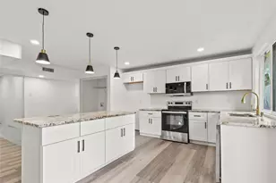 326 Bluebonnet Trail, Garland, TX 75043 - Photo 2