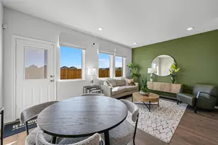 302 Arbor Dr, Princeton, TX 75407 - Photo 2