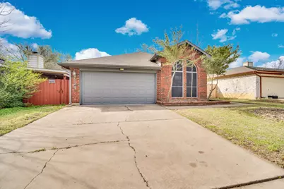 324 Faircrest Drive, Arlington, TX 76018 - Photo 1