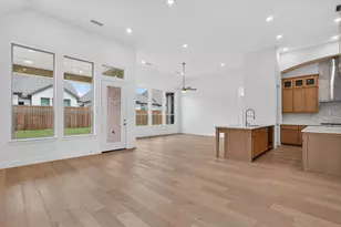 837 Bridle Path Pkwy, Aubrey, TX 76227 - Photo 18