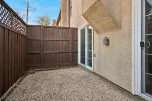 4418 Bowser, Dallas, TX 75219 - Photo 14