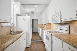 4418 Bowser, Dallas, TX 75219 - Photo 6