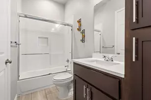 808 E 6th St, Bonham, TX 75418 - Photo 20