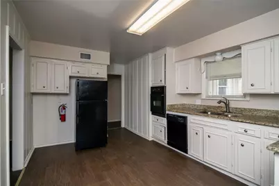 1604 Weiler Boulevard, Fort Worth, TX 76112 - Photo 6