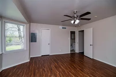 1604 Weiler Boulevard, Fort Worth, TX 76112 - Photo 10