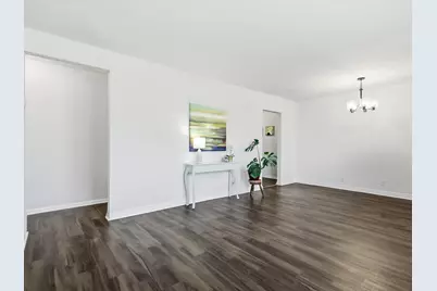 1310 E Lovers Lane, Arlington, TX 76010 - Photo 2