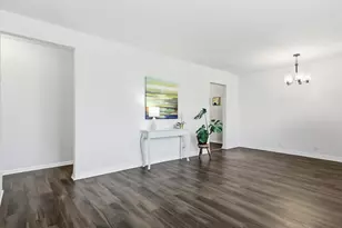 1310 E Lovers Ln, Arlington, TX 76010 - Photo 2