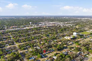 1310 E Lovers Ln, Arlington, TX 76010 - Photo 28