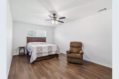 1310 E Lovers Lane, Arlington, TX 76010 - Photo 14