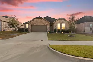 428 Green Hill Dr, Waxahachie, TX 75167 - Photo 1