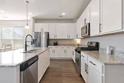 428 Green Hill Drive, Waxahachie, TX 75167 - Photo 4