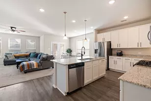 428 Green Hill Dr, Waxahachie, TX 75167 - Photo 6