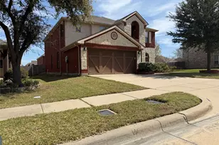304 Serenade Ln, Euless, TX 76039 - Photo 2