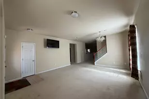 304 Serenade Ln, Euless, TX 76039 - Photo 4