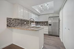 14151 Montfort Dr, Dallas, TX 75254 - Photo 10