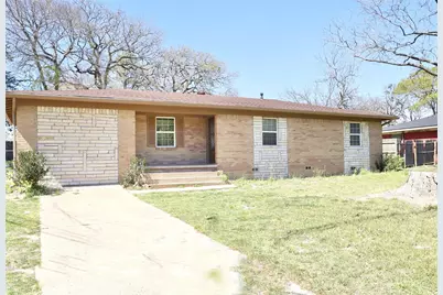 1004 W Cayuga Drive, Athens, TX 75751 - Photo 1