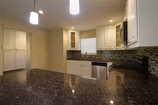 1004 W Cayuga Dr, Athens, TX 75751 - Photo 8