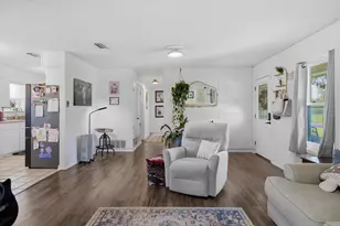 1035 Houston St, Wills Point, TX 75169 - Photo 6