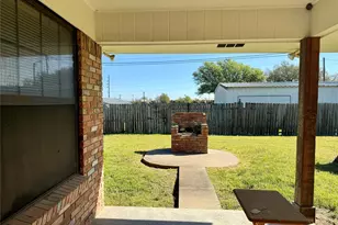 505 S San Jacinto St, Whitney, TX 76692 - Photo 38