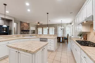 351 Southern Hills Dr, Fairview, TX 75069 - Photo 4