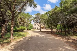 240 Lost Creek, China Spring, TX 76633 - Photo 4