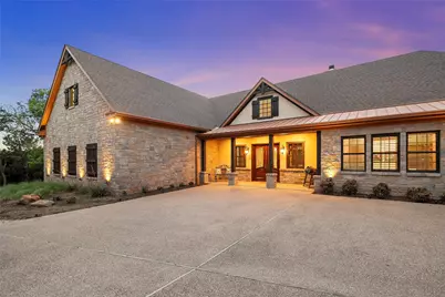 240 Lost Creek, China Spring, TX 76633 - Photo 4
