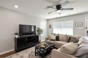 128 Crestwood Dr, Mabank, TX 75156 - Photo 10