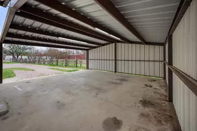 504 N Texas Street, Tioga, TX 76271 - Photo 14