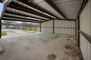 504 N Texas St, Tioga, TX 76271 - Photo 14