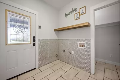 504 N Texas Street, Tioga, TX 76271 - Photo 28