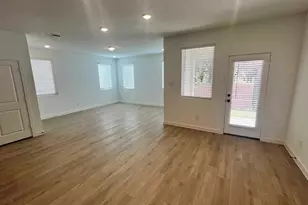 2541 Lost Maples Ln, Dallas, TX 75228 - Photo 10