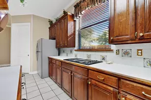 2115 Royal Dominion Ct, Arlington, TX 76006 - Photo 22