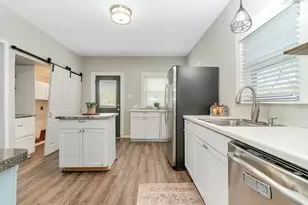 914 Prairie Ave, Cleburne, TX 76033 - Photo 8