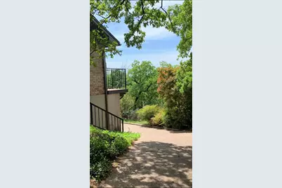 1801 Old Oak Drive, Arlington, TX 76012 - Photo 34