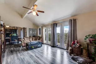 1801 Old Oak Dr, Arlington, TX 76012 - Photo 4